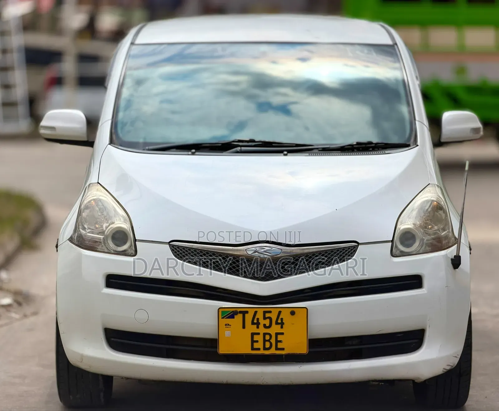 Toyota Ractis 2007 White