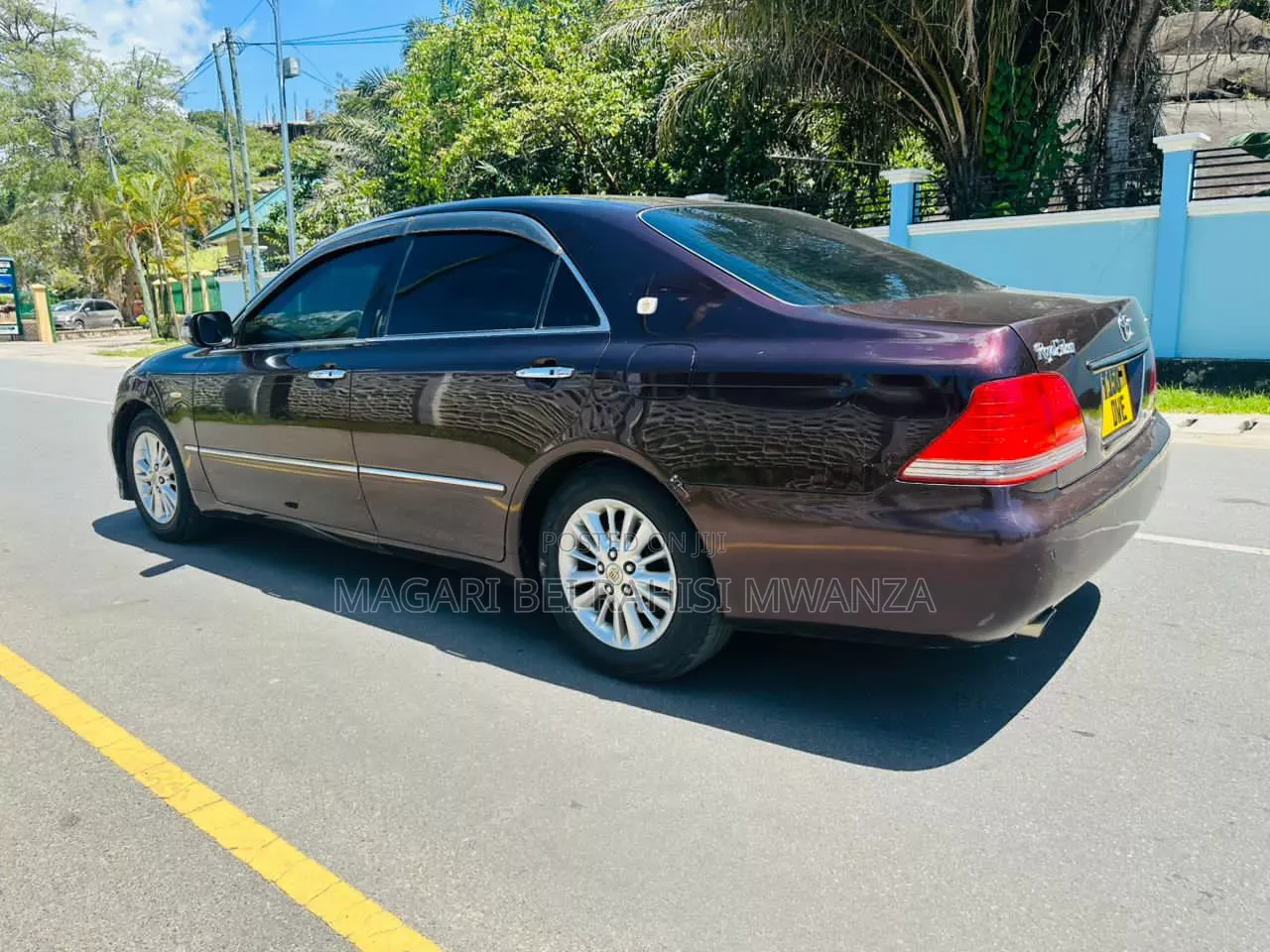 Toyota Crown Royale 2005 Gray