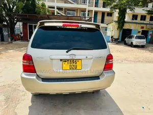 Toyota Kluger 2005 Gold