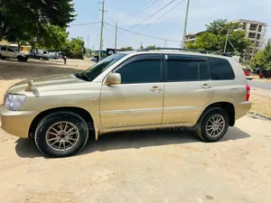 Toyota Kluger 2005 Gold