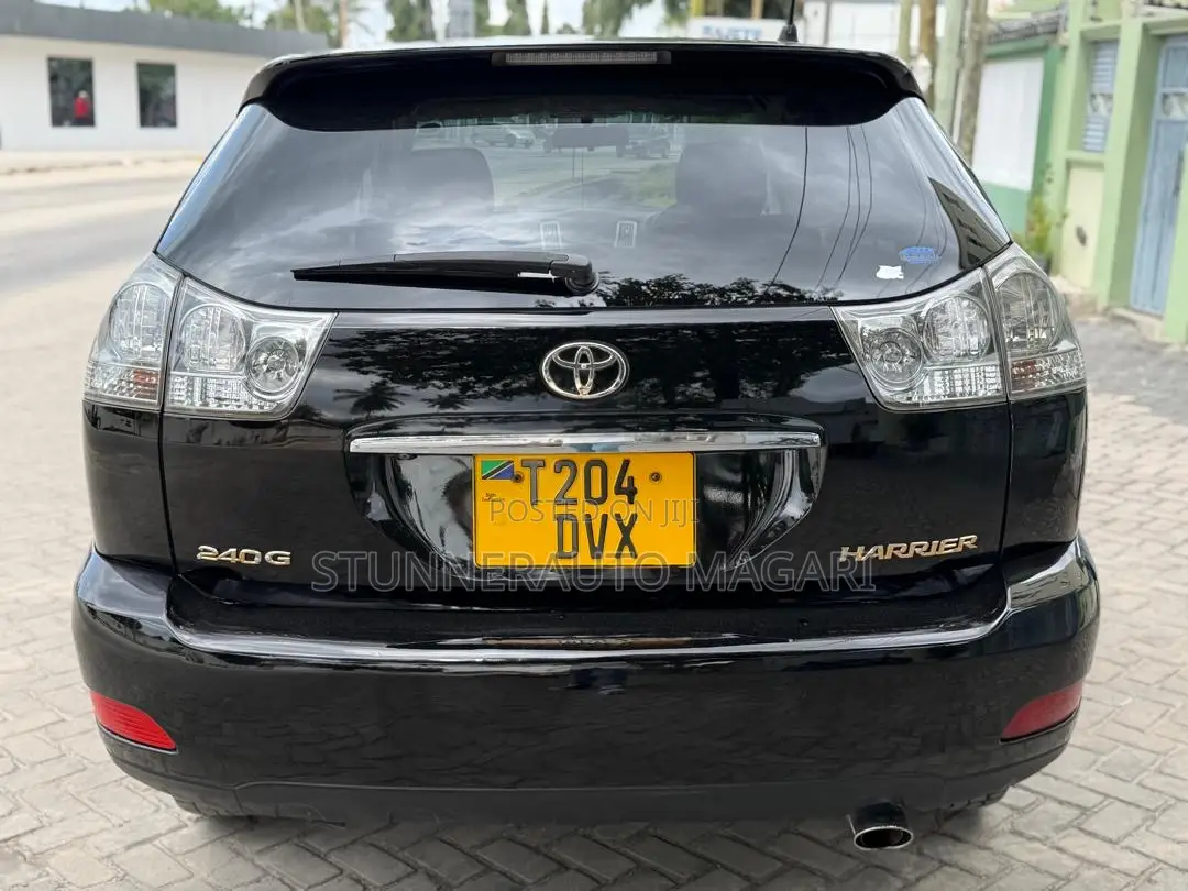 Toyota Harrier 2012 Matt Black