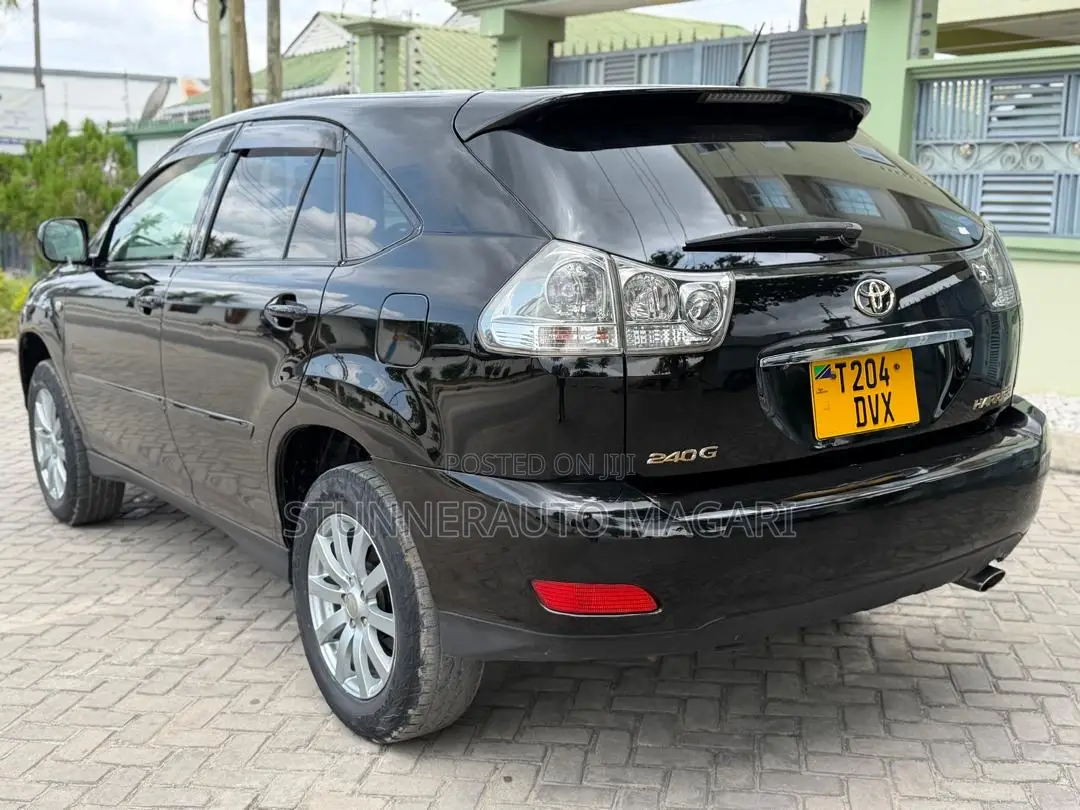 Toyota Harrier 2012 Matt Black