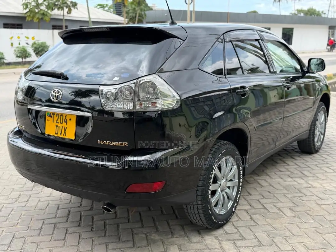 Toyota Harrier 2012 Matt Black