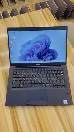Laptop Dell Latitude 7390 8GB Intel Core i5 SSD 256GB