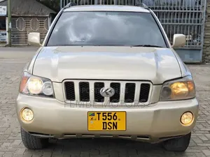 Toyota Kluger 2005 Gold