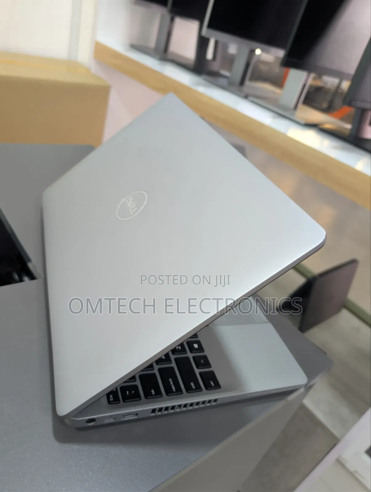 Laptop Dell Precision 3551 8GB Intel Core i7 SSD 256GB