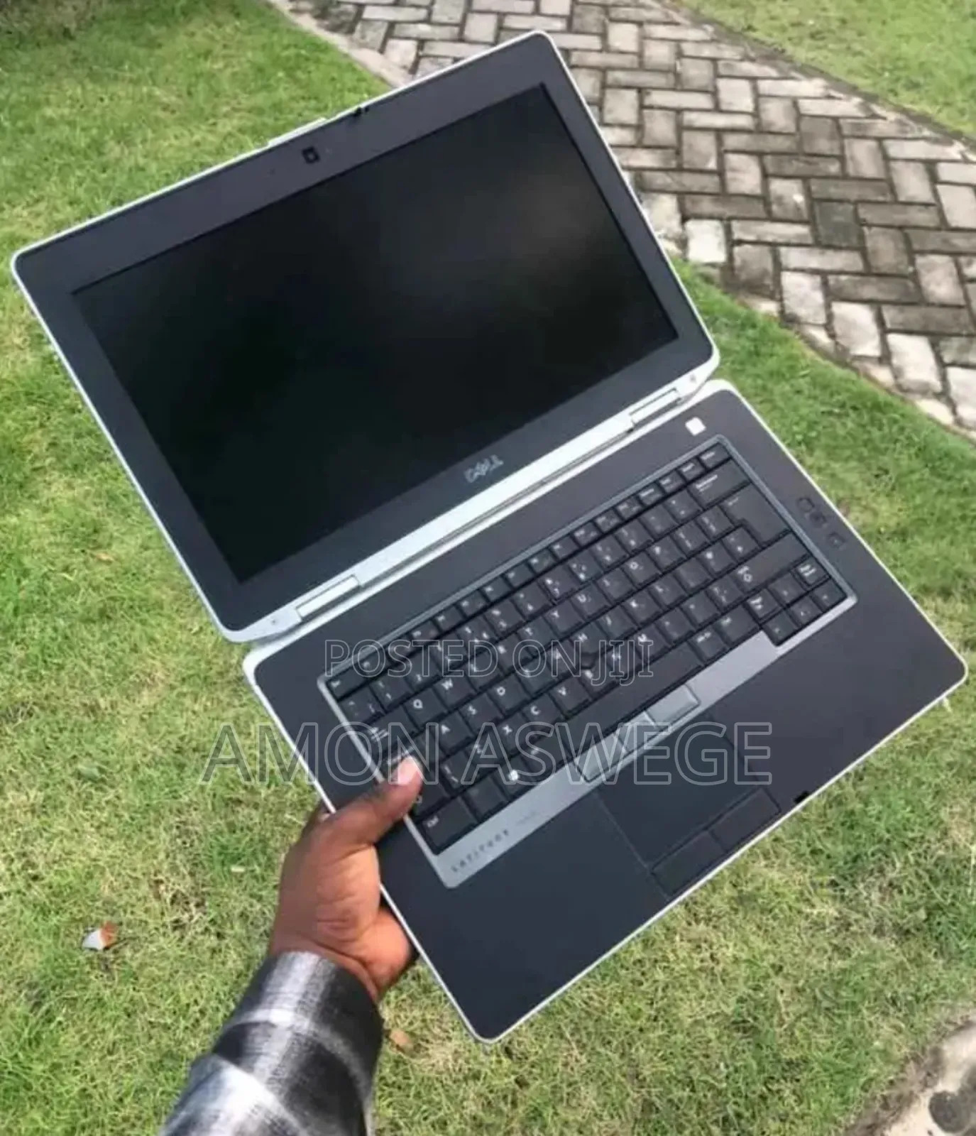 Laptop Dell Latitude 3120 4GB Intel Core i5 HDD 250GB