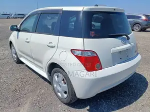 Toyota IST 2006 White