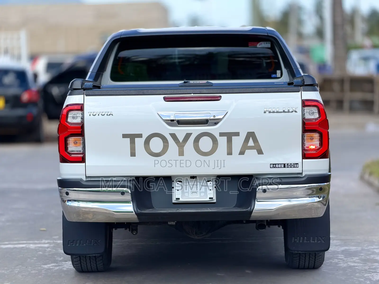 Toyota Hilux 2024 White