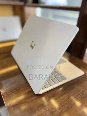 Laptop Microsoft Surface Go 8GB Intel Core i5 SSD 256GB