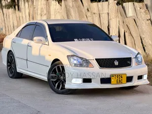 Toyota Crown 2007 White