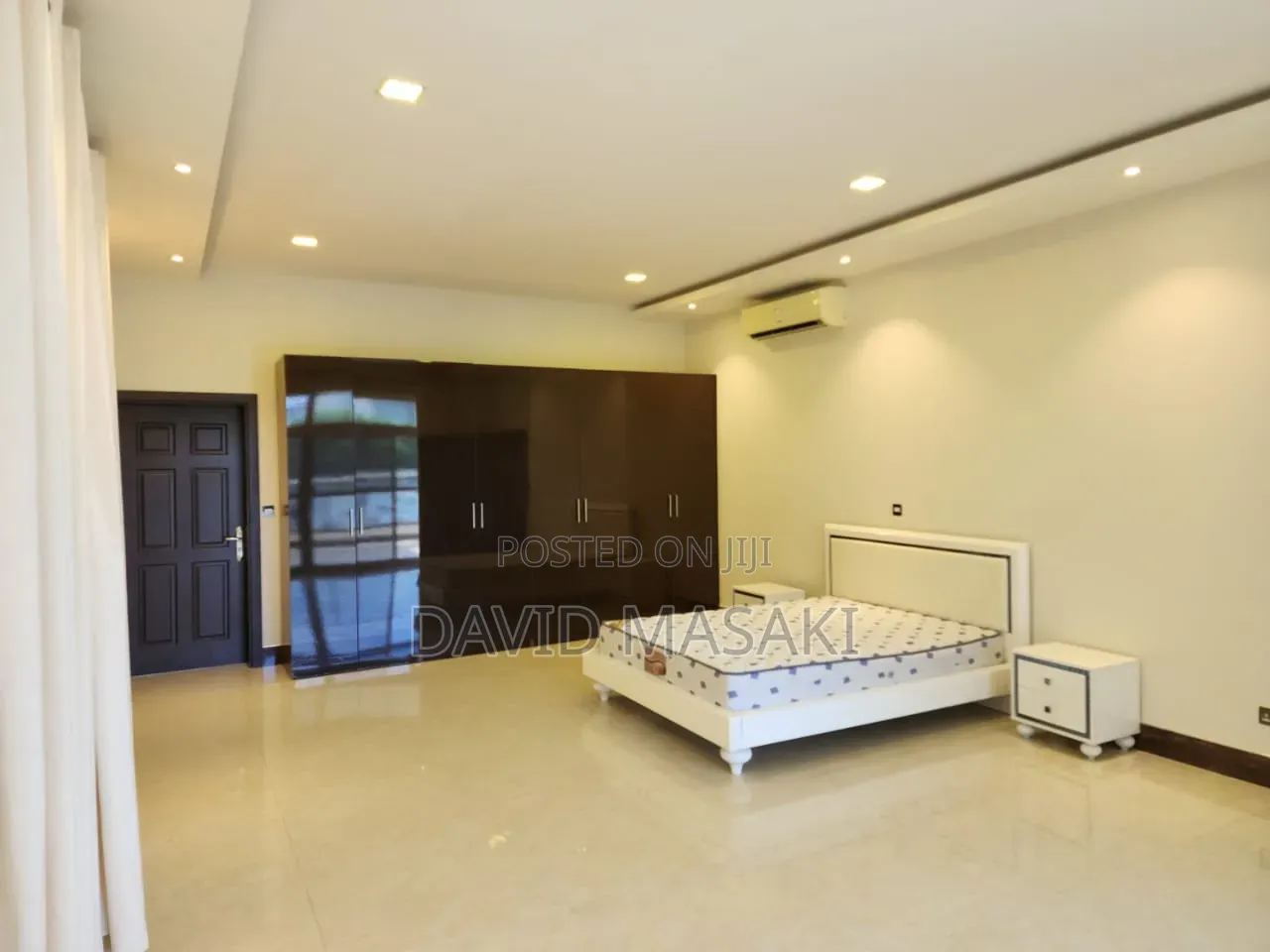 Furnished 5bdrm Mansion in Royal Mansion, Oyster Bay for rent