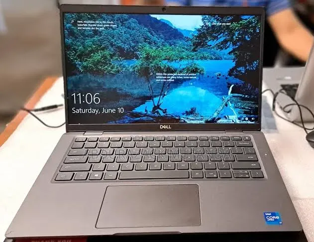 Laptop Dell Latitude 7420 32GB Intel Core i7 SSD 512GB