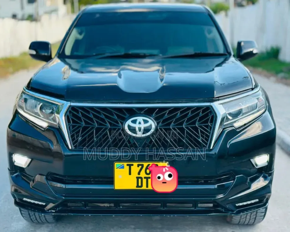 Toyota Land Cruiser Prado 2010 Black