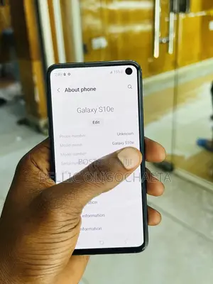 Samsung Galaxy S10e 128 GB Black