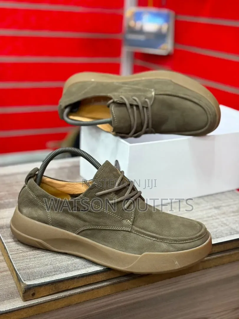 2 Colours Clarks Brand Casual Shoes or Footwears for Men's