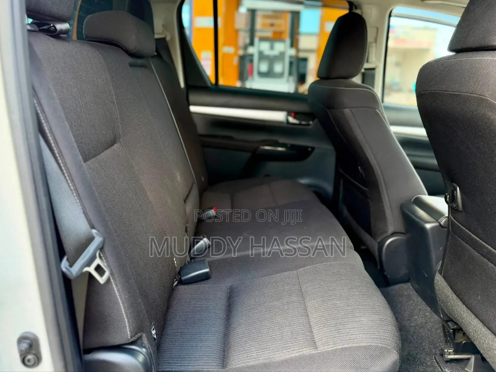 Toyota Hilux 2022 White