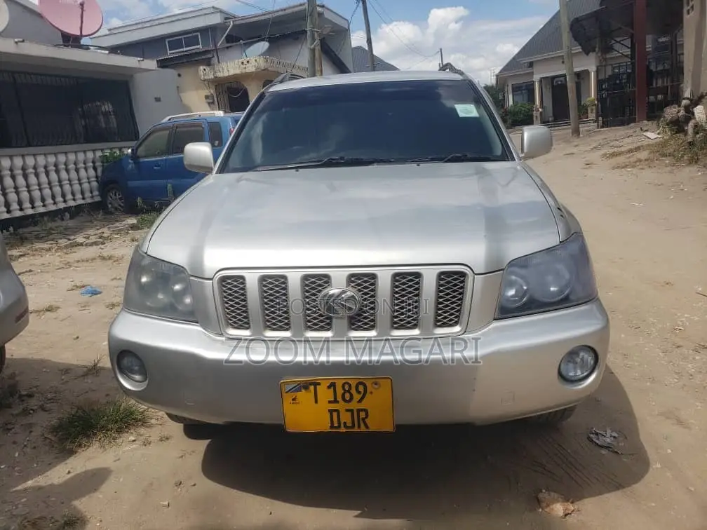 Toyota Kluger 2005 Silver