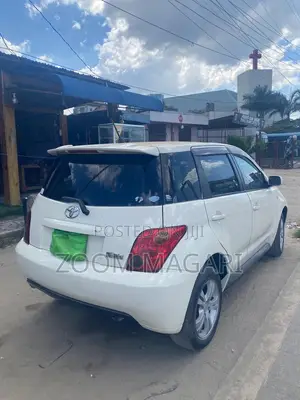 Toyota IST 2004 White
