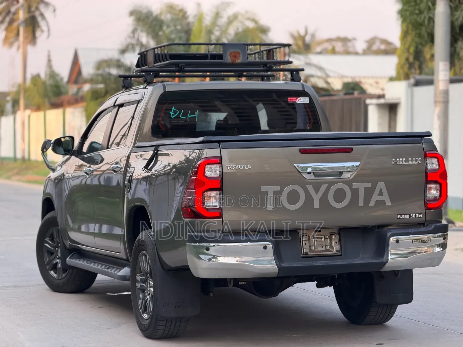 Toyota Hilux 2024 Gray