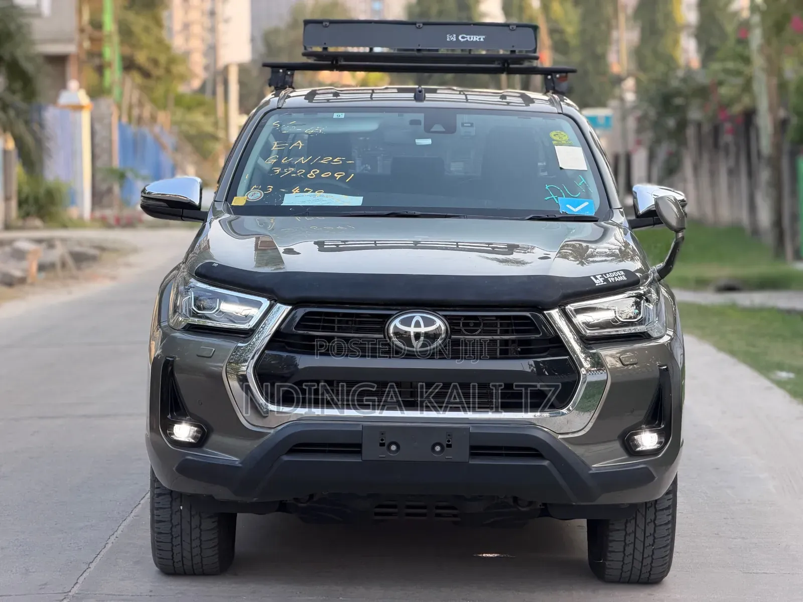 Toyota Hilux 2024 Gray