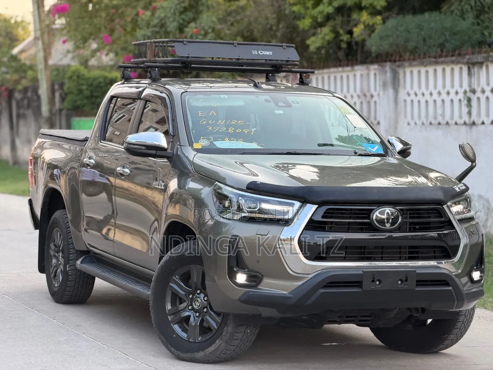 Toyota Hilux 2024 Gray