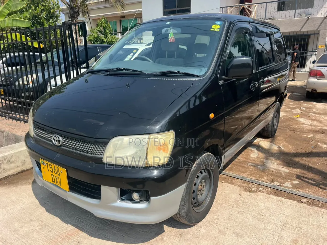 Toyota Noah 2002 Black