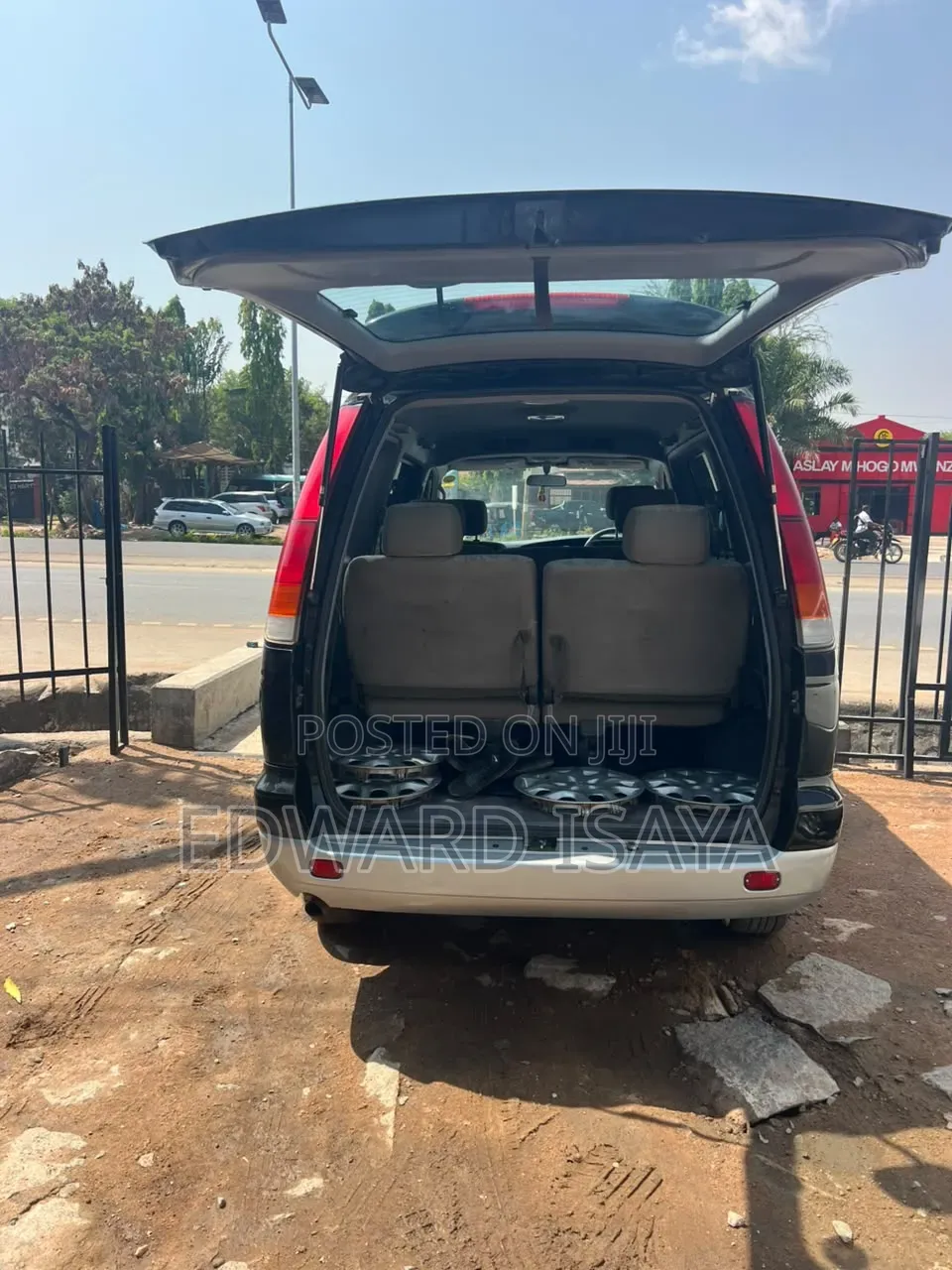 Toyota Noah 2002 Black