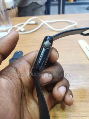 Apple Watch Series 7 45mm Nike Edition