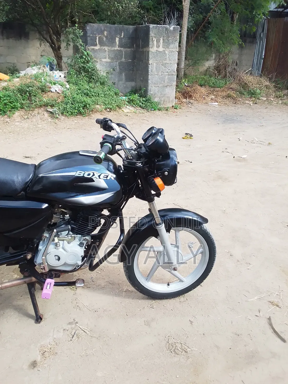 TVS HLX 125 2023 Black