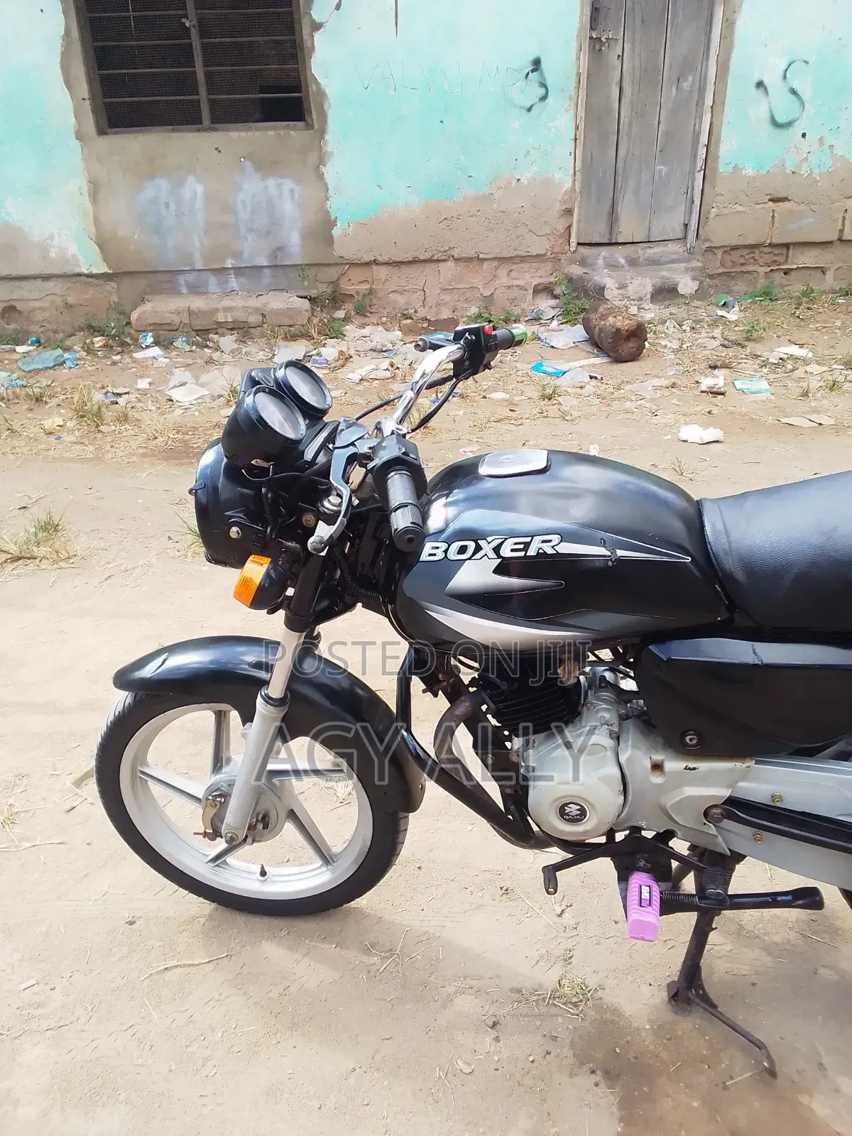 TVS HLX 125 2023 Black
