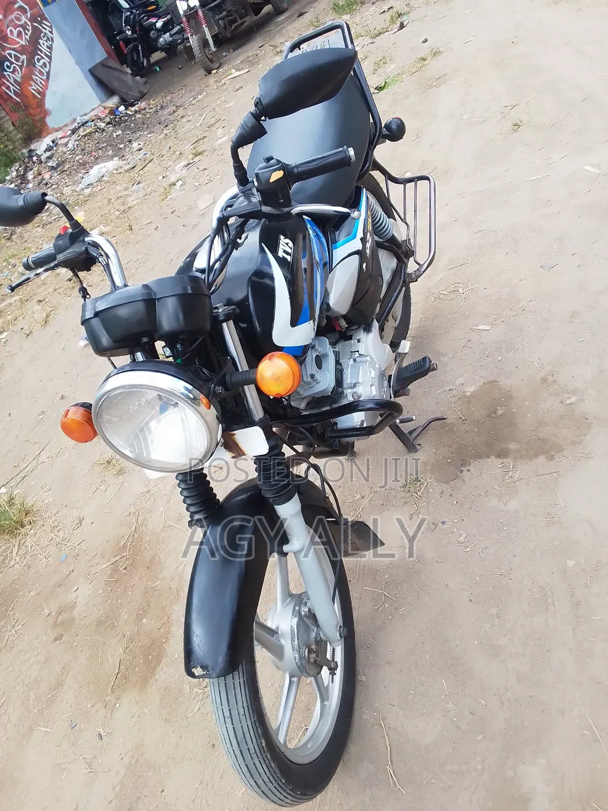 TVS HLX 125 2023 Black