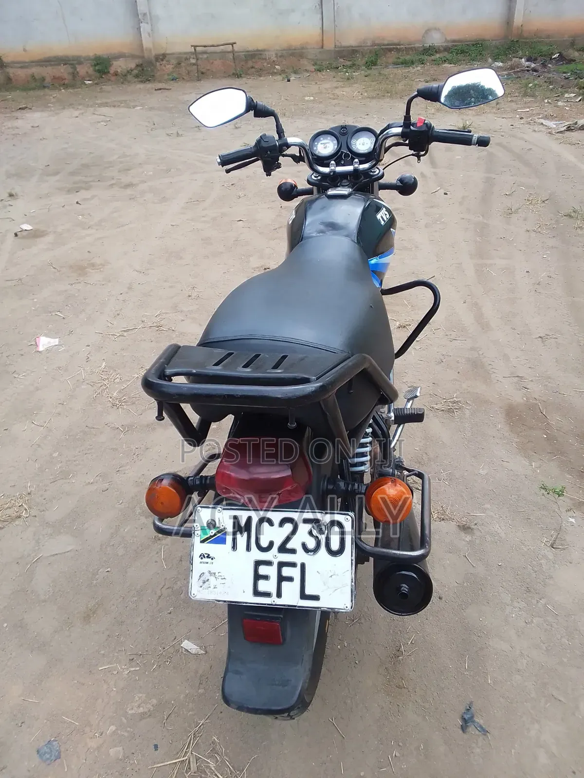 TVS HLX 125 2023 Black