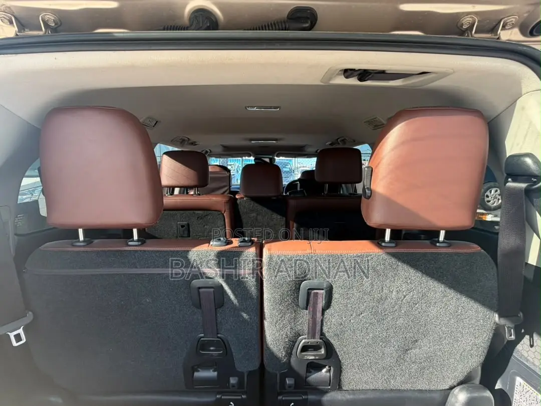 Toyota Land Cruiser 4.5 V8 TD 2016 Gold