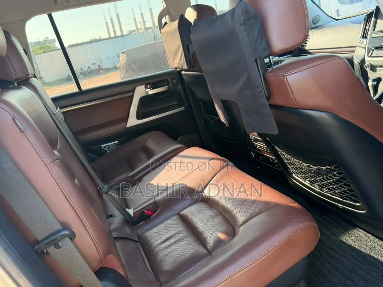 Toyota Land Cruiser 4.5 V8 TD 2016 Gold