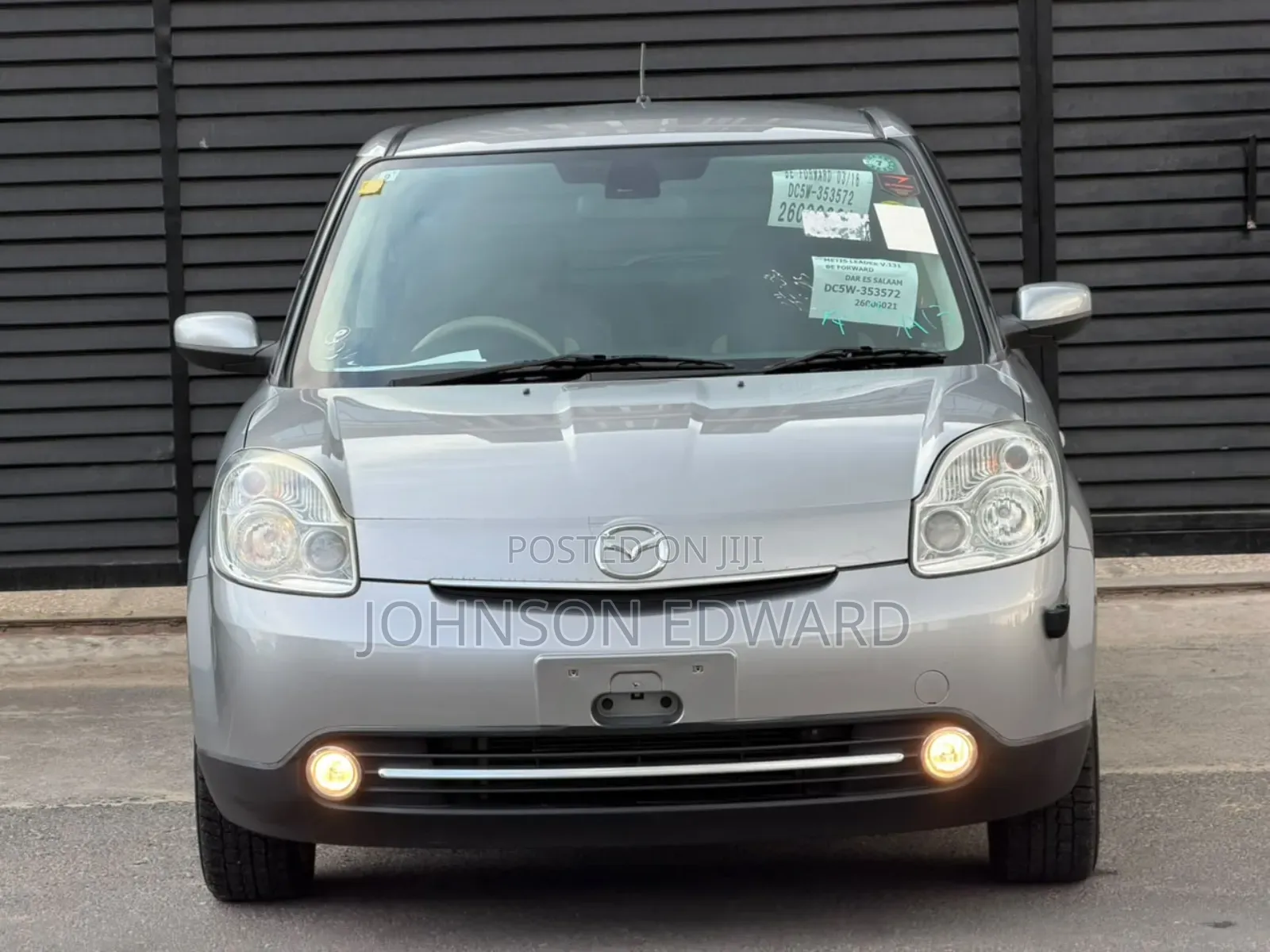 Mazda Verisa 2011 Silver