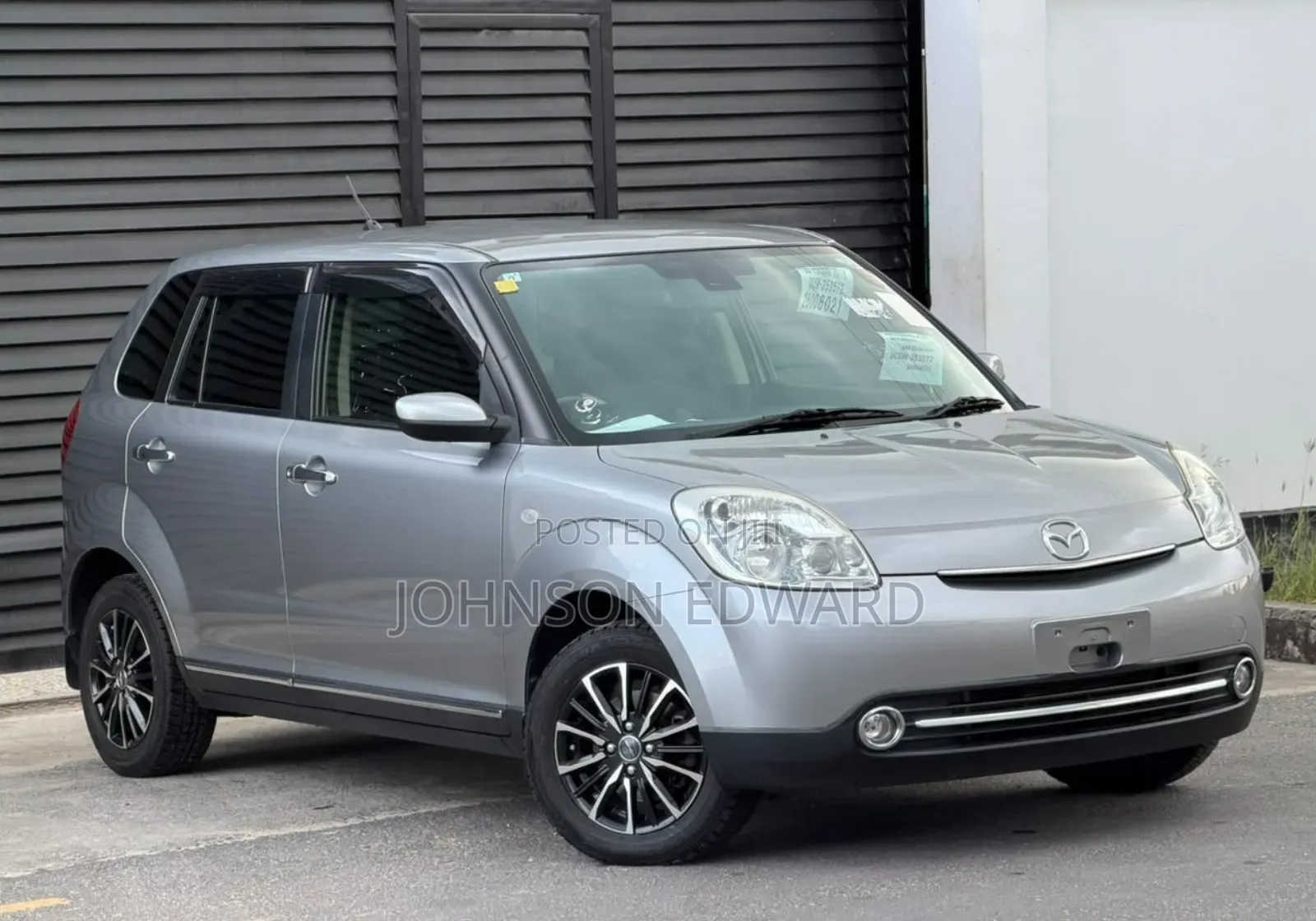 Mazda Verisa 2011 Silver