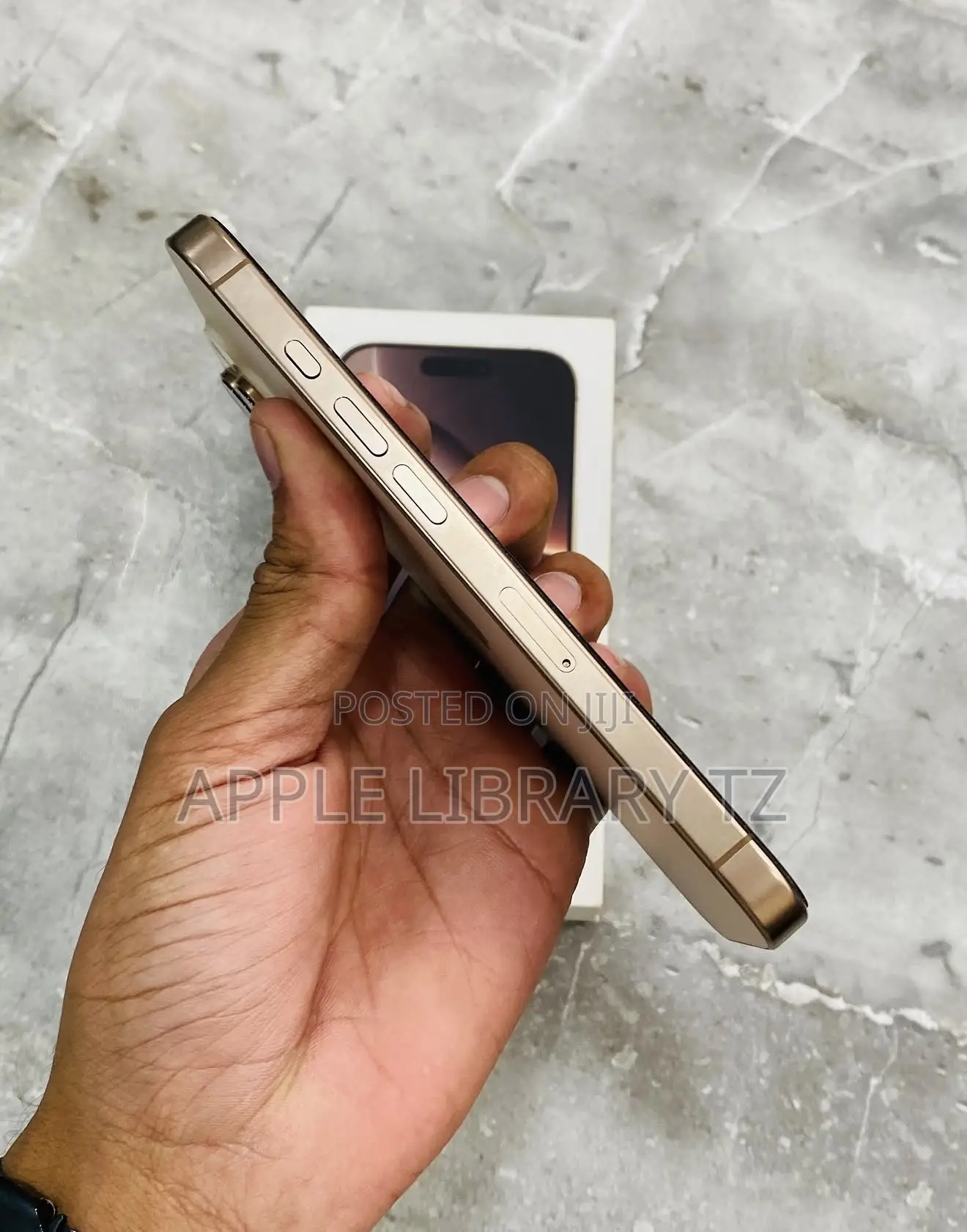 New Apple iPhone 16 Pro 256 GB Bronze