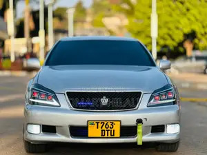 Toyota Crown Royale 2005 Silver