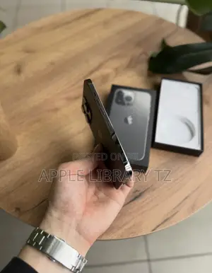 New Apple iPhone 13 Pro 256 GB Black