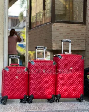 Red Tucci Italy Trapunta 3-Piece Spinner Luggage Set
