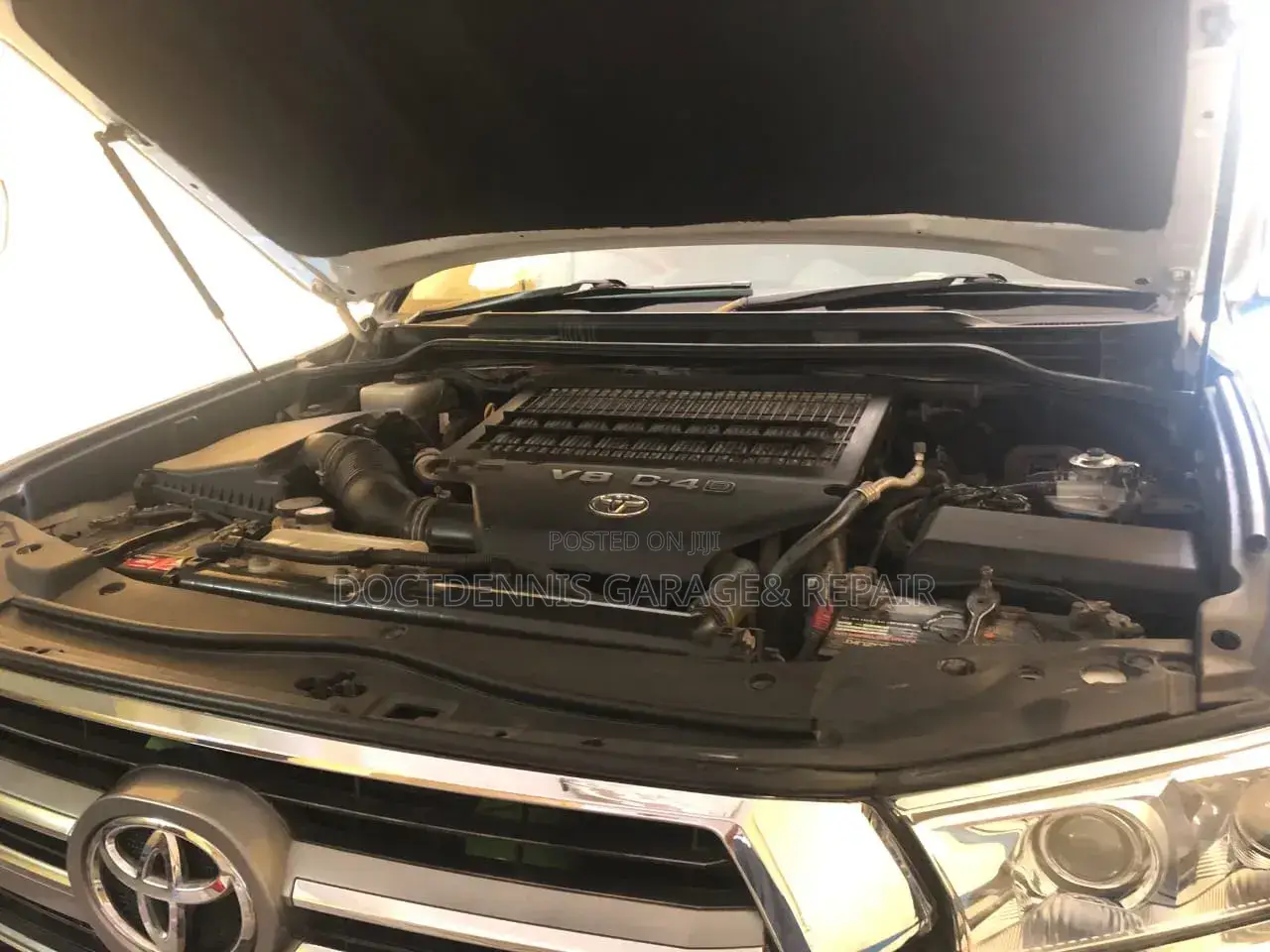 Toyota Land Cruiser 2003 White