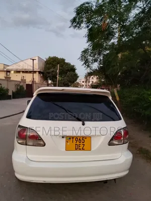 Toyota Harrier 2003 White