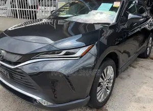Toyota Harrier 2.0 2020 Black