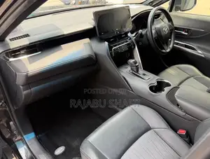 Toyota Harrier 2.0 2020 Black
