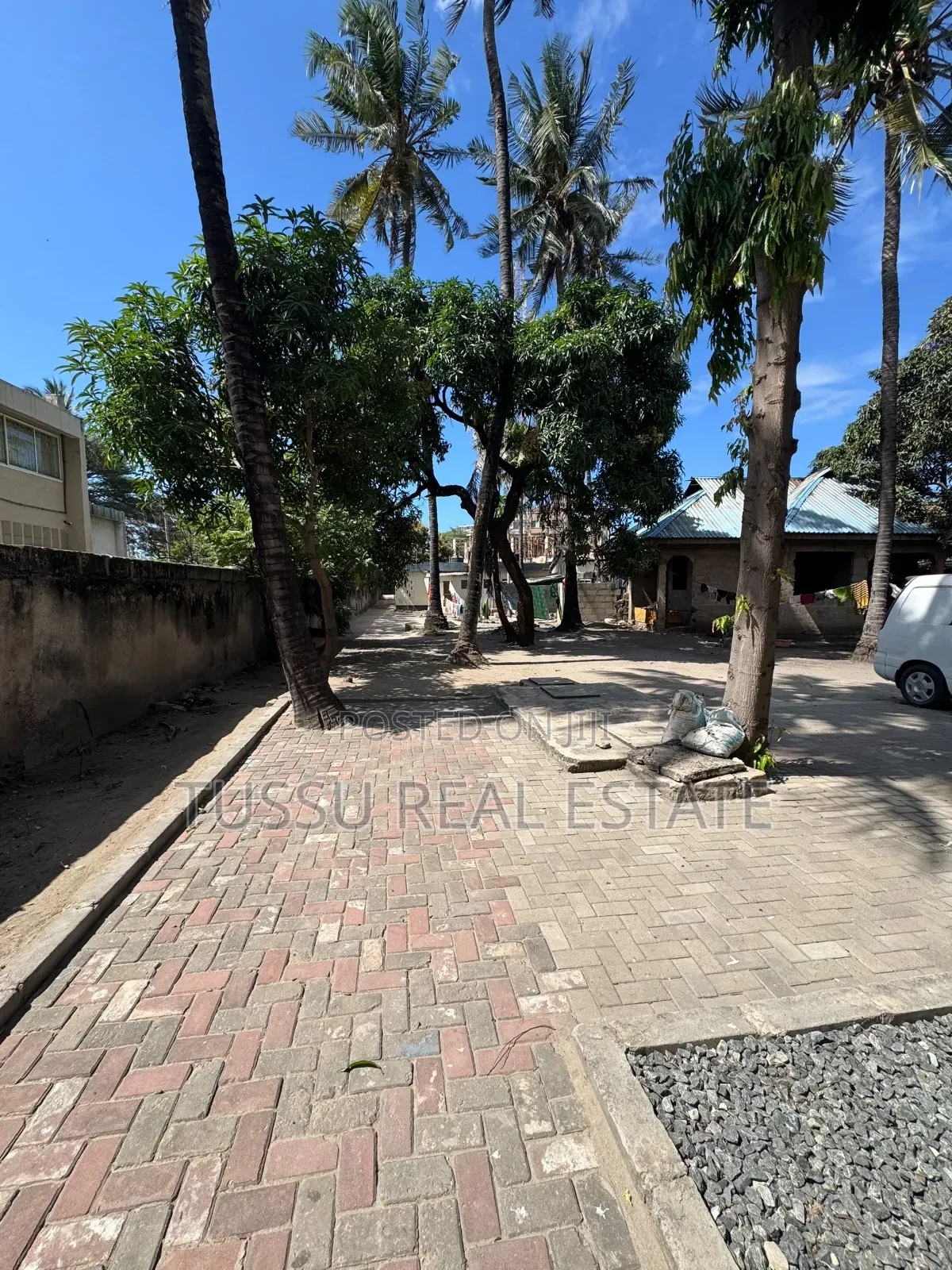 House/Plot for Sale Msasani DSM