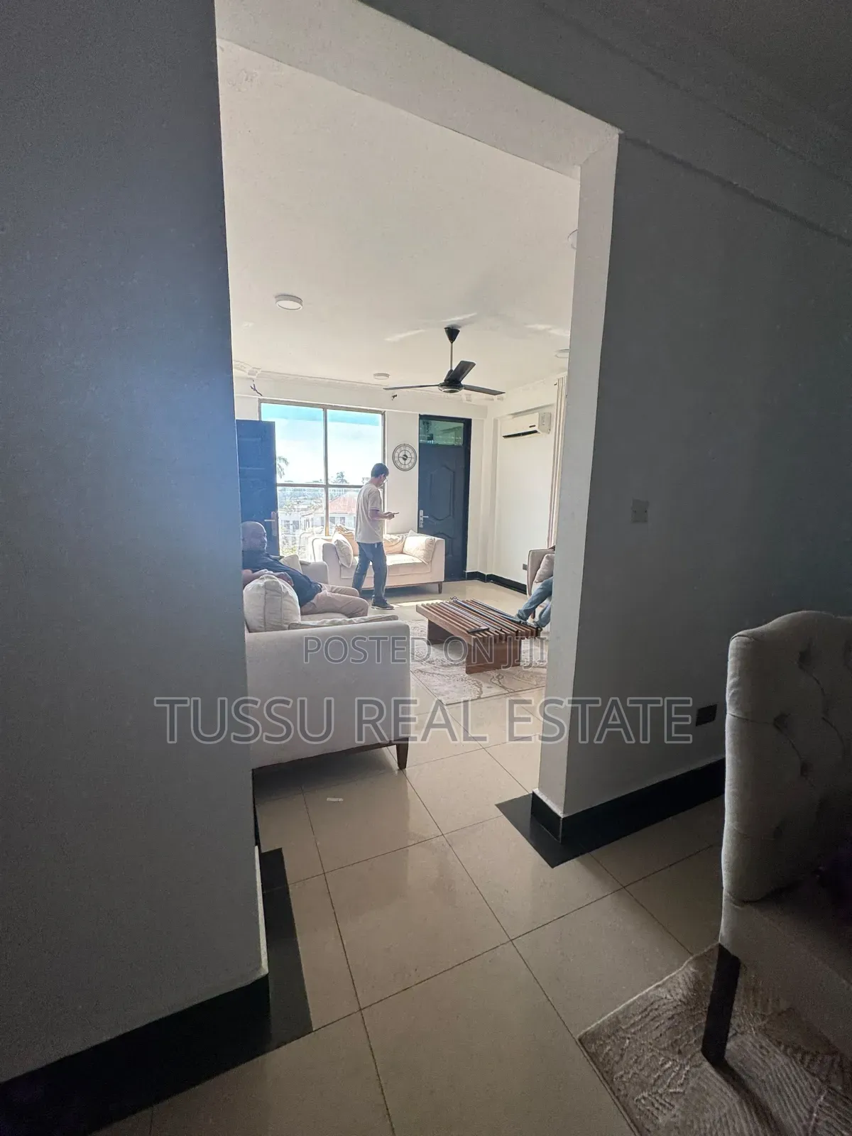 3bdrm Apartment in Msasani General Tyre, Mikocheni for rent