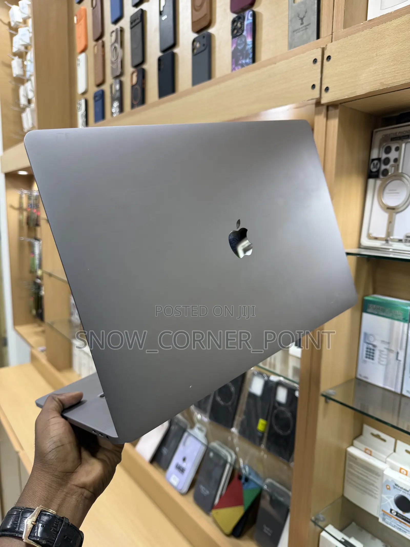 Laptop Apple MacBook 2019 16GB Intel Core i9 SSD 1T