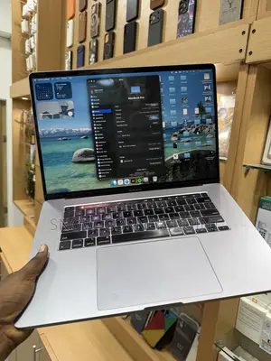 Laptop Apple MacBook 2019 16GB Intel Core i9 SSD 1T