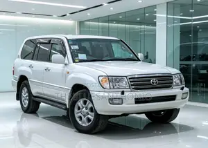 Toyota Land Cruiser 2004 White